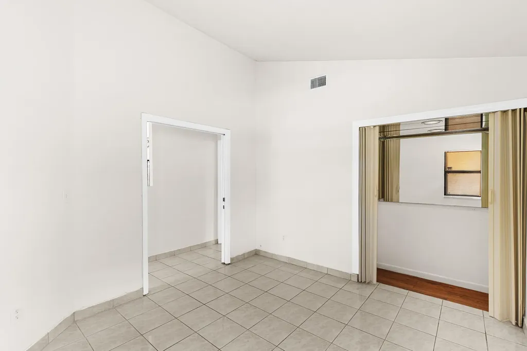 400 SW 113th Terrace Pembroke Pines FL 33025