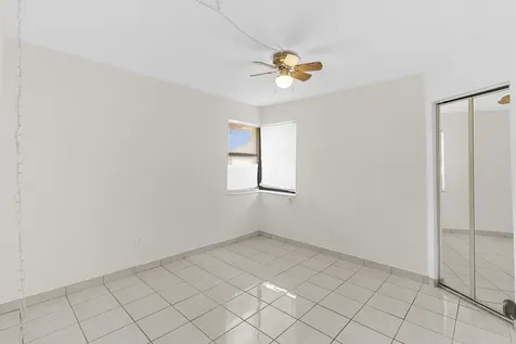 400 SW 113th Terrace Pembroke Pines FL 33025