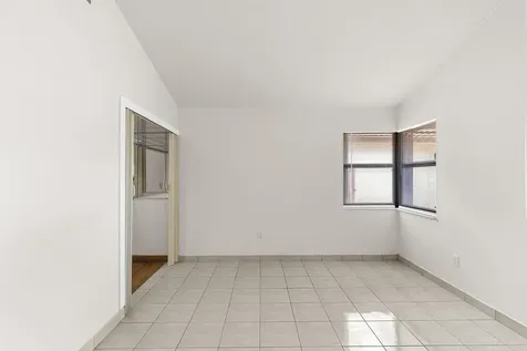 400 SW 113th Terrace Pembroke Pines FL 33025