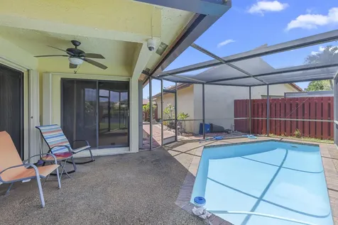 400 SW 113th Terrace Pembroke Pines FL 33025