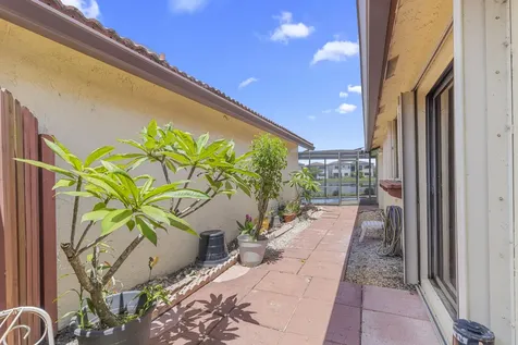 400 SW 113th Terrace Pembroke Pines FL 33025