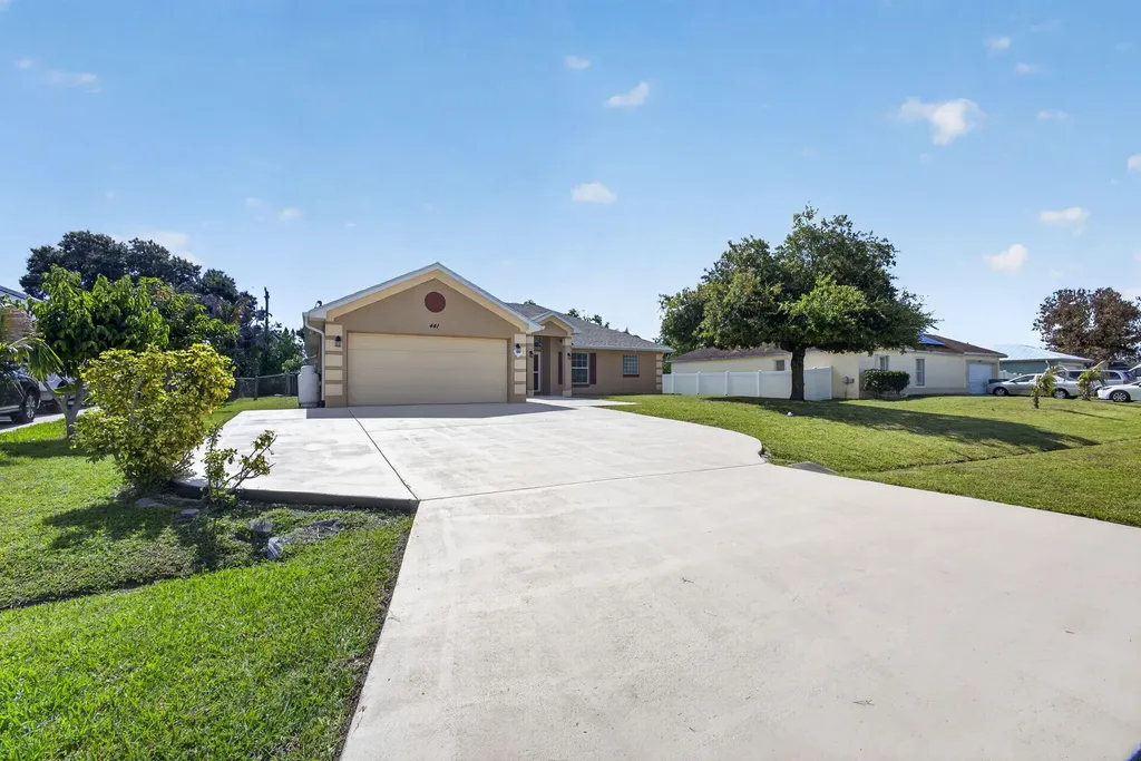441 SW Doreen Street Port St Lucie FL 34983