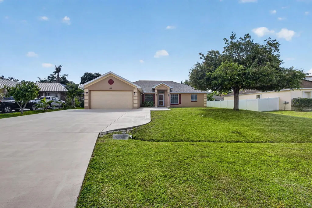 441 SW Doreen Street Port St Lucie FL 34983