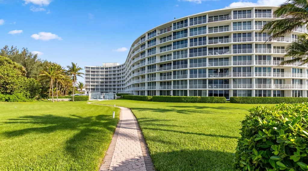 2774 S Ocean Boulevard Palm Beach FL 33480