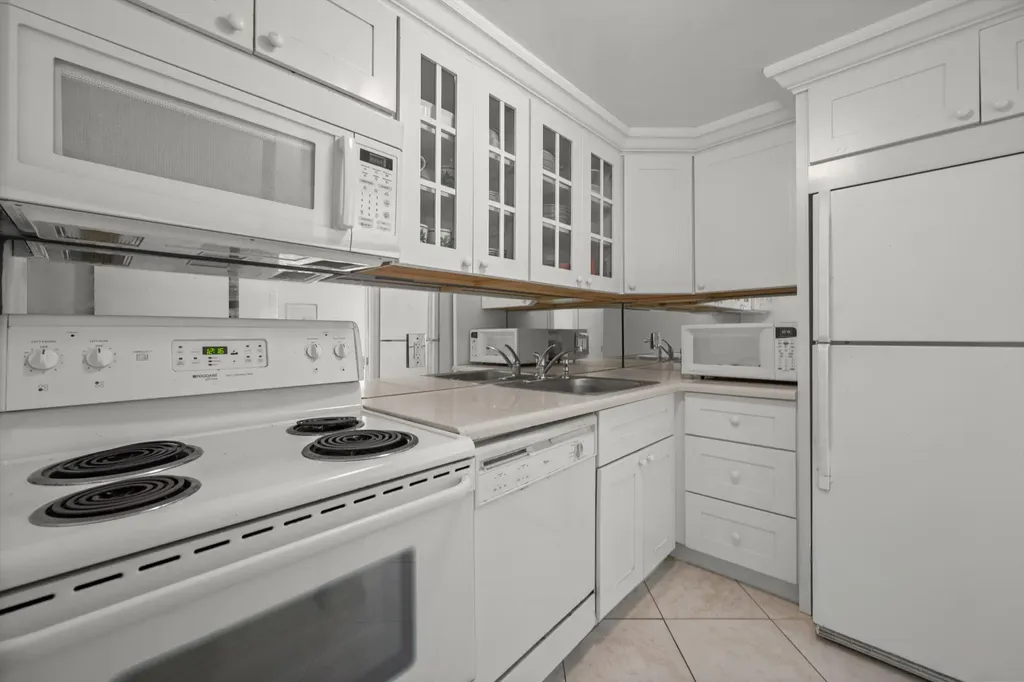 2774 S Ocean Boulevard Palm Beach FL 33480