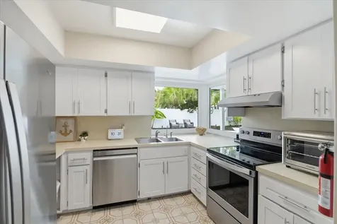 1730 NW 39th Street Oakland Park FL 33309
