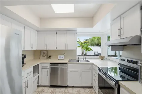 1730 NW 39th Street Oakland Park FL 33309