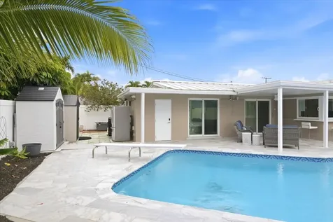 1730 NW 39th Street Oakland Park FL 33309