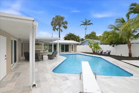 1730 NW 39th Street Oakland Park FL 33309