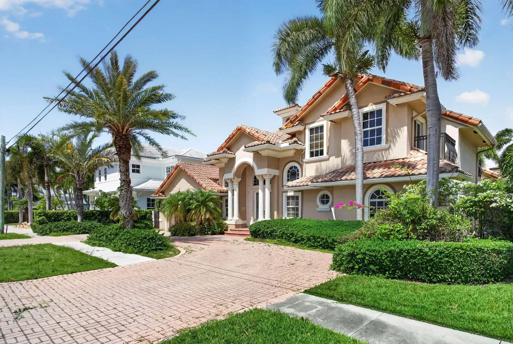 4901 NE 29th Avenue Lighthouse Point FL 33064