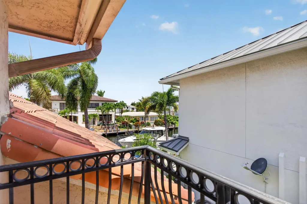 4901 NE 29th Avenue Lighthouse Point FL 33064