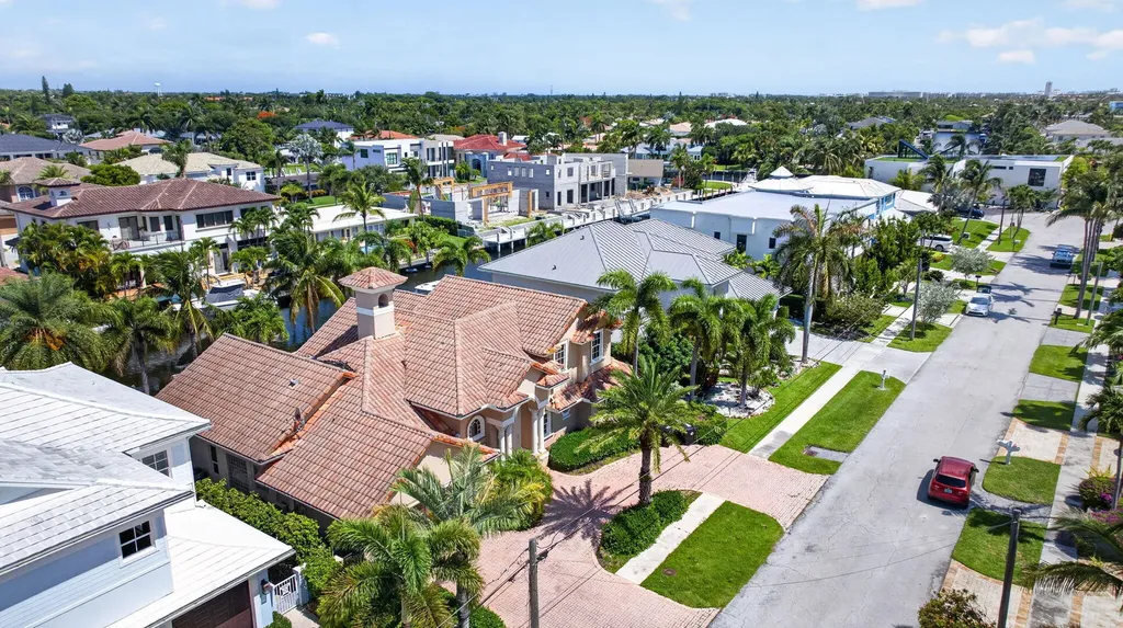4901 NE 29th Avenue Lighthouse Point FL 33064
