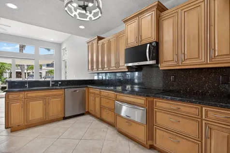 4901 NE 29th Avenue Lighthouse Point FL 33064