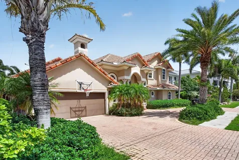 4901 NE 29th Avenue Lighthouse Point FL 33064