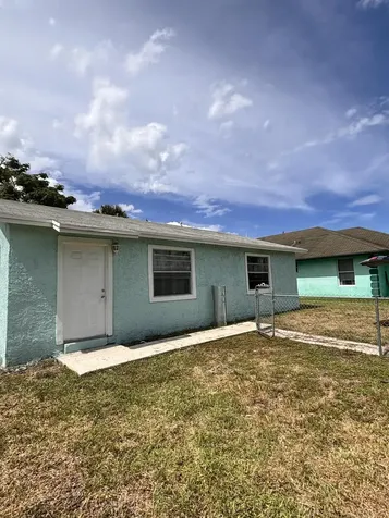 1328 W 6th Street Riviera Beach FL 33404
