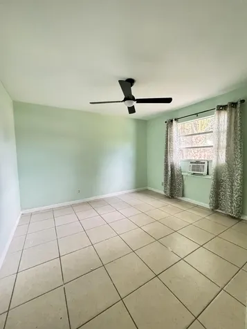 1328 W 6th Street Riviera Beach FL 33404