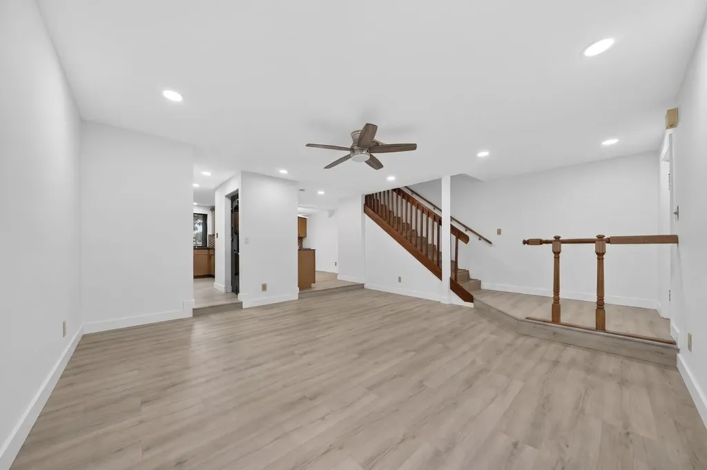 5182 S University Drive Davie FL 33328