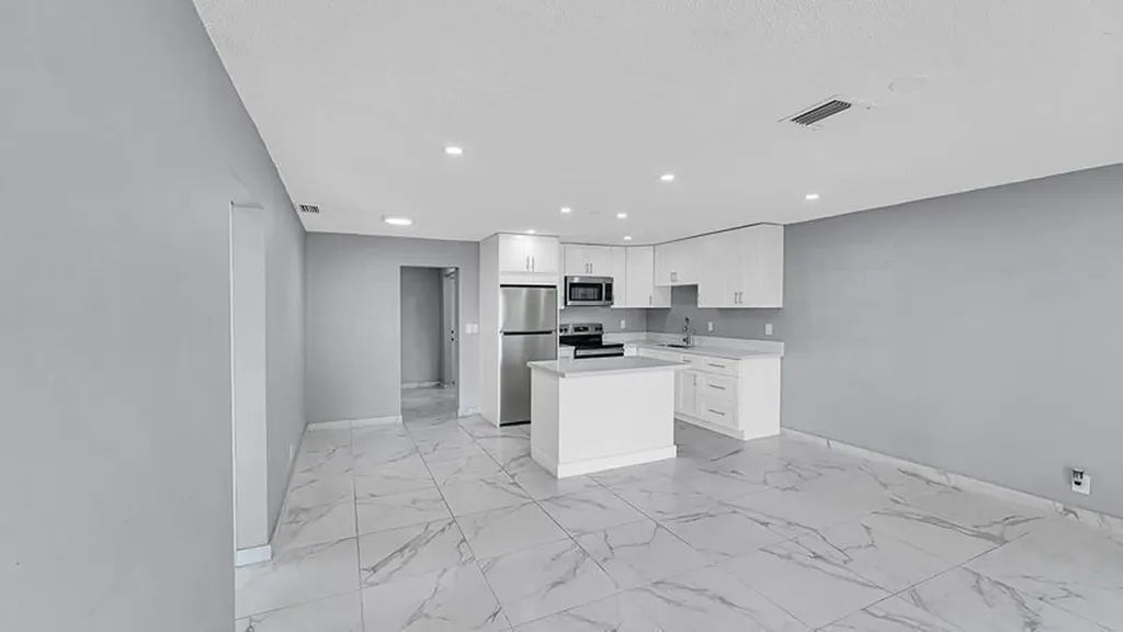 4681-4685 SW 43rd Terrace Fort Lauderdale FL 33314