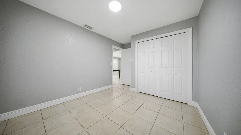 4681-4685 SW 43rd Terrace Fort Lauderdale FL 33314