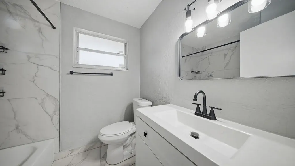 4681-4685 SW 43rd Terrace Fort Lauderdale FL 33314