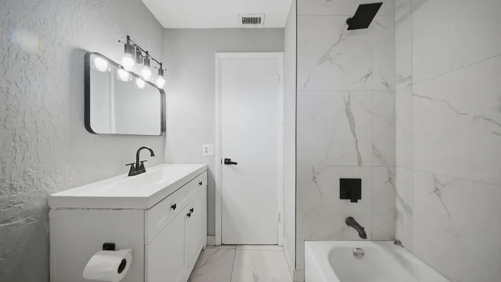 4681-4685 SW 43rd Terrace Fort Lauderdale FL 33314