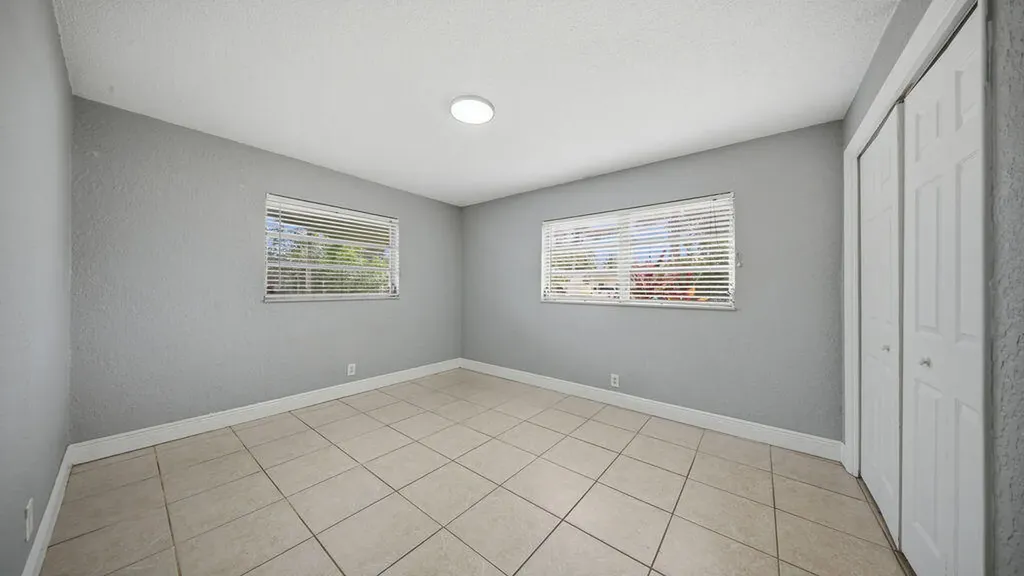 4681-4685 SW 43rd Terrace Fort Lauderdale FL 33314