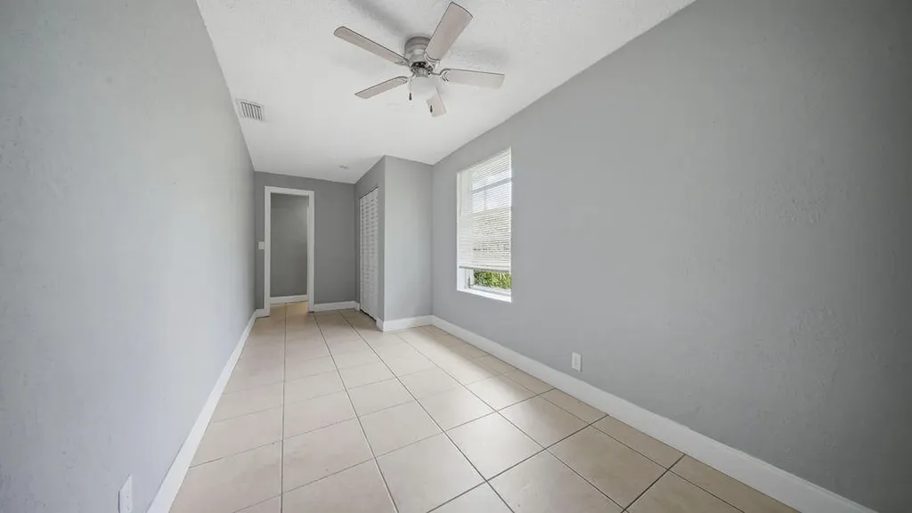 4681-4685 SW 43rd Terrace Fort Lauderdale FL 33314