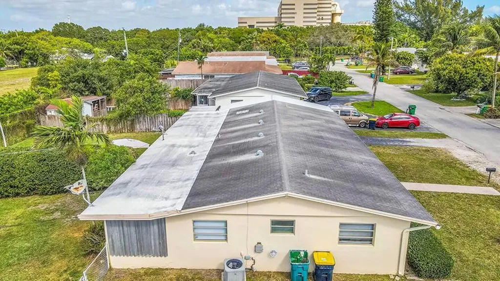 4681-4685 SW 43rd Terrace Fort Lauderdale FL 33314