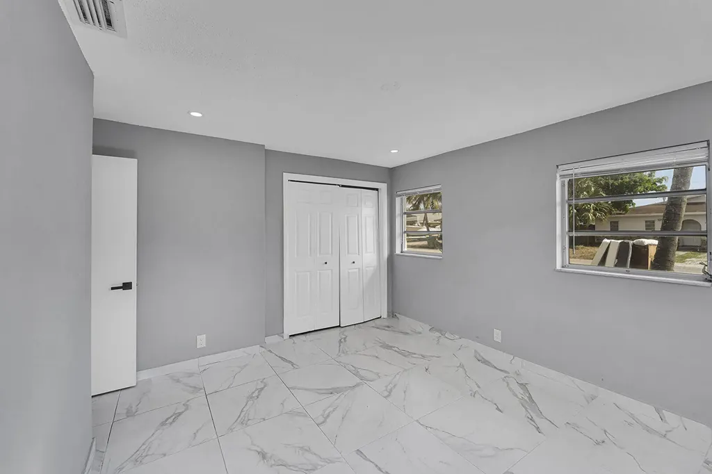 4681-4685 SW 43rd Terrace Fort Lauderdale FL 33314