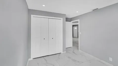 4681-4685 SW 43rd Terrace Fort Lauderdale FL 33314