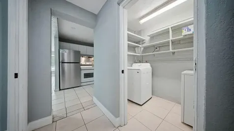4681-4685 SW 43rd Terrace Fort Lauderdale FL 33314