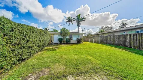 4681-4685 SW 43rd Terrace Fort Lauderdale FL 33314