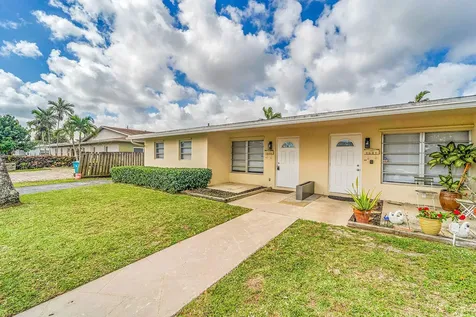 4681-4685 SW 43rd Terrace Fort Lauderdale FL 33314