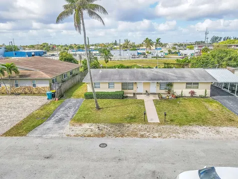 4681-4685 SW 43rd Terrace Fort Lauderdale FL 33314