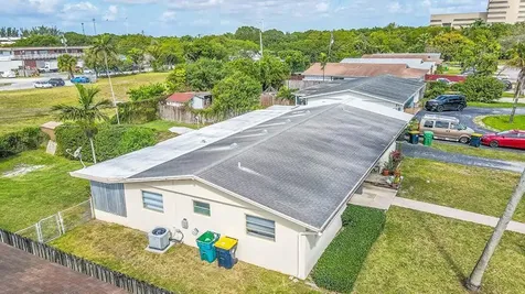 4681-4685 SW 43rd Terrace Fort Lauderdale FL 33314