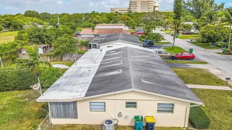 4681-4685 SW 43rd Terrace Fort Lauderdale FL 33314