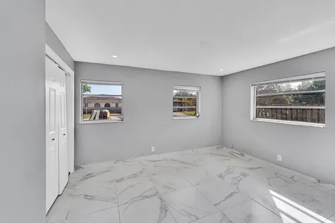 4681-4685 SW 43rd Terrace Fort Lauderdale FL 33314