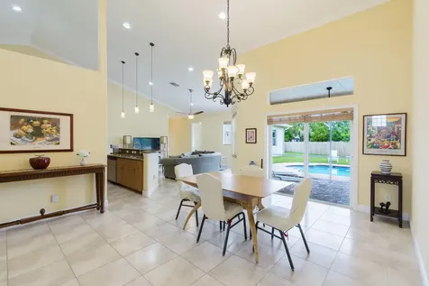 2301 SW Vale Port St Lucie FL 34953