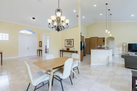 2301 SW Vale Port St Lucie FL 34953