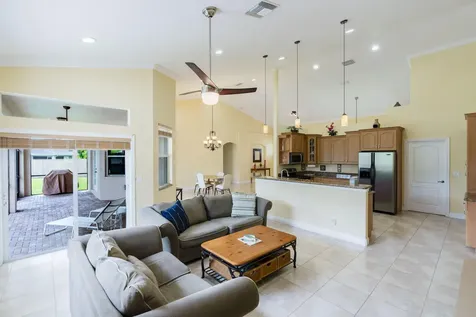 2301 SW Vale Port St Lucie FL 34953