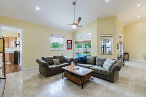 2301 SW Vale Port St Lucie FL 34953