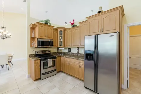 2301 SW Vale Port St Lucie FL 34953