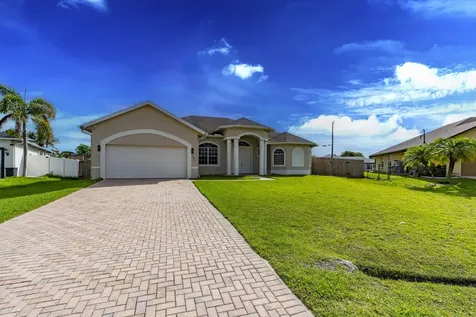 2301 SW Vale Port St Lucie FL 34953