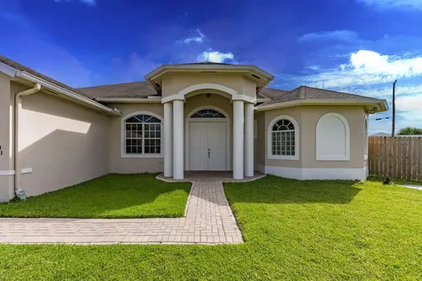 2301 SW Vale Port St Lucie FL 34953