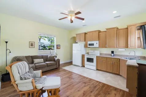 2301 SW Vale Port St Lucie FL 34953