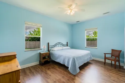 2301 SW Vale Port St Lucie FL 34953
