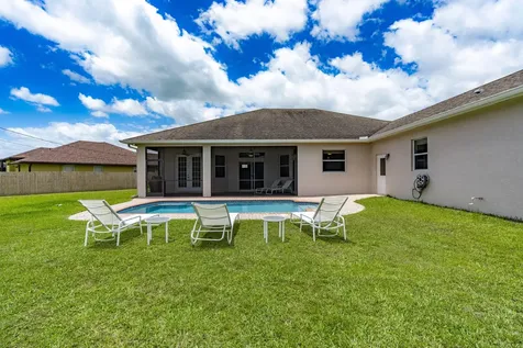 2301 SW Vale Port St Lucie FL 34953