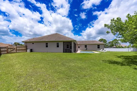 2301 SW Vale Port St Lucie FL 34953