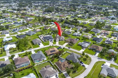 2301 SW Vale Port St Lucie FL 34953