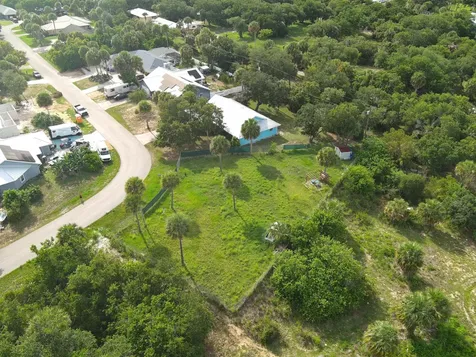 1130 SW 3rd Court Court SW Vero Beach FL 32962